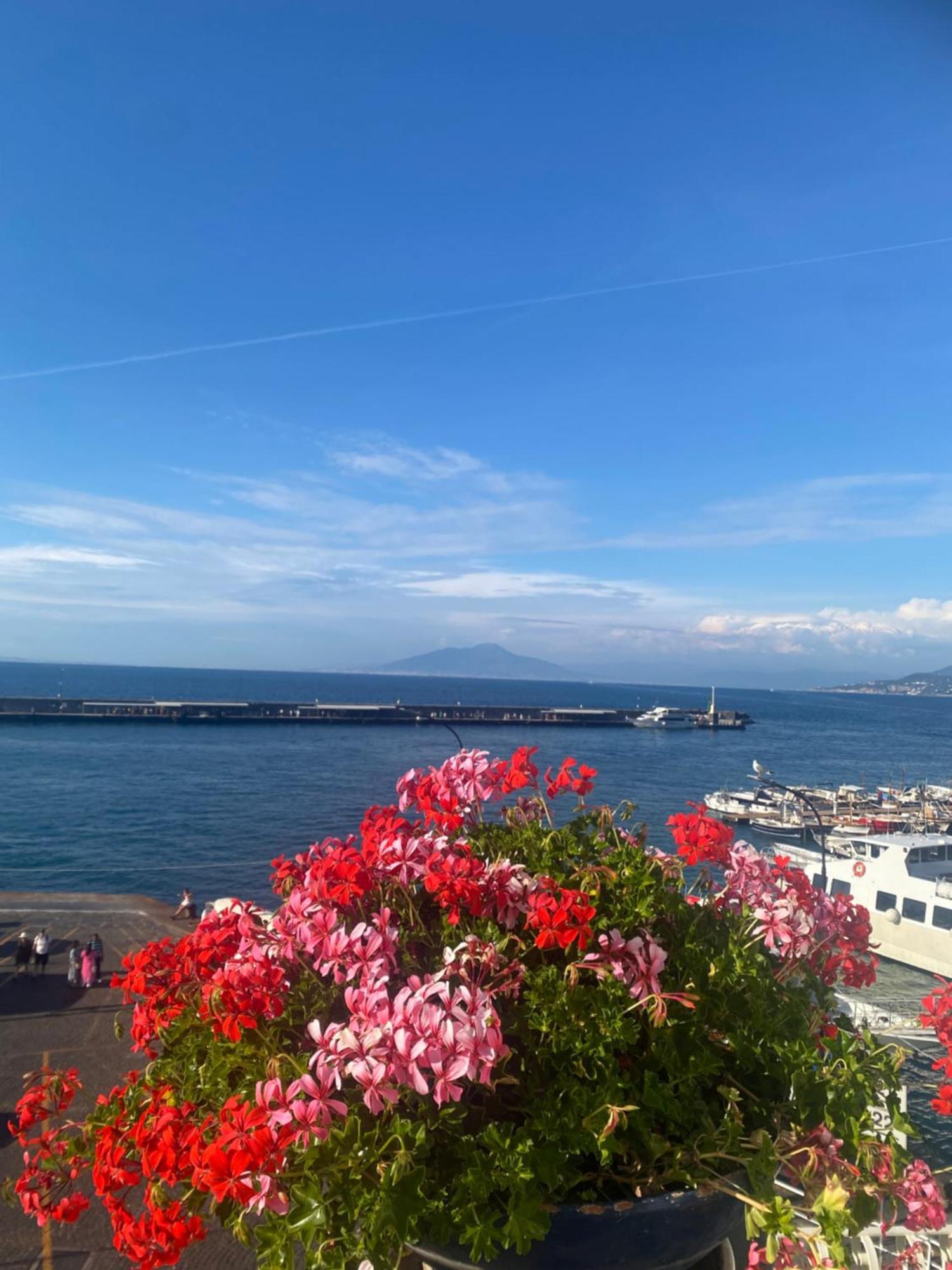 La Baia Di Napoli Lägenhet Capri Exteriör bild